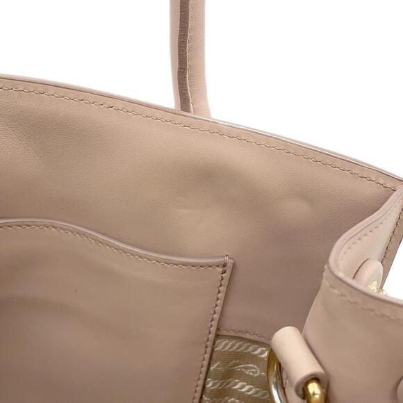 PRADA Beige Leather Tote Bag - Picture 10 of 16